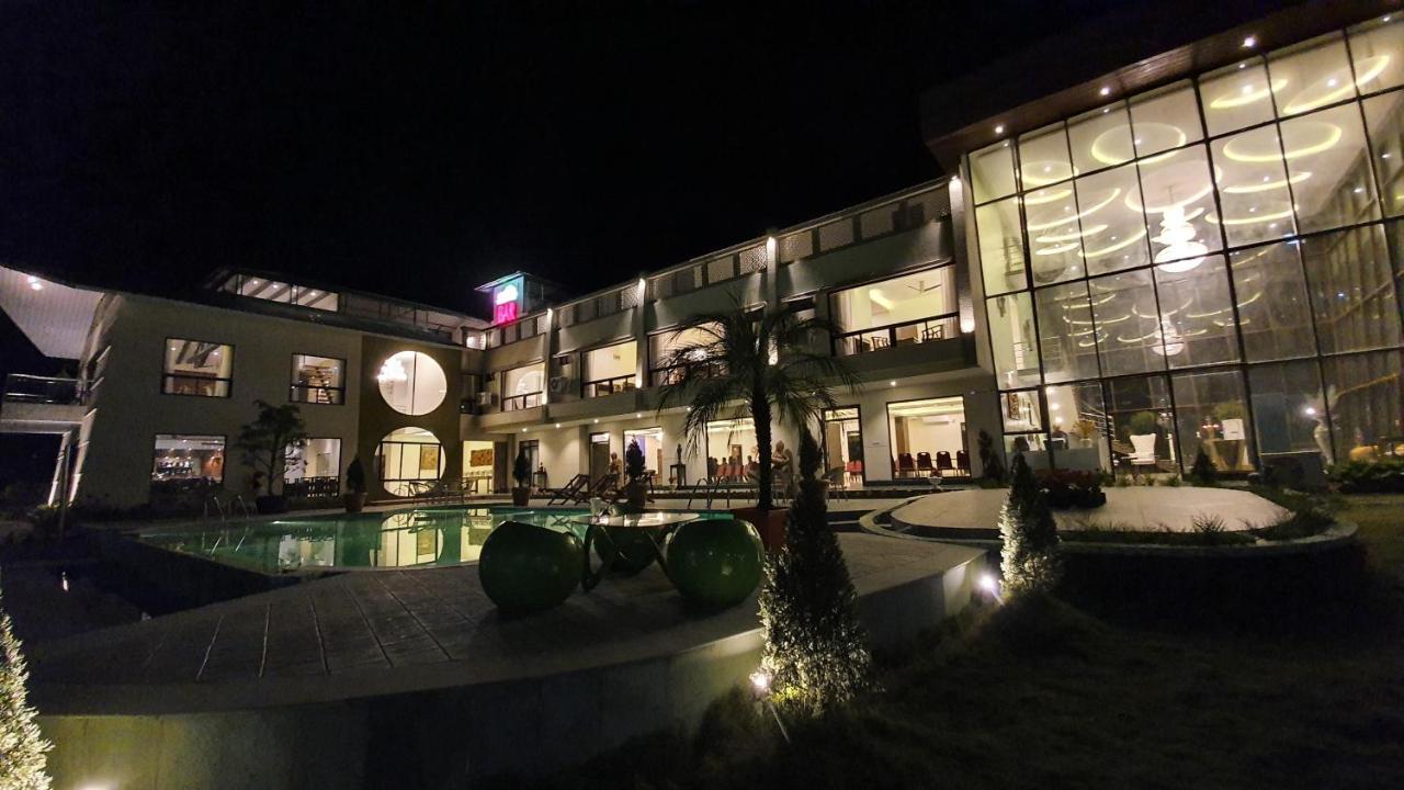 La Vita Nuova Resort Shaugaon Exterior foto
