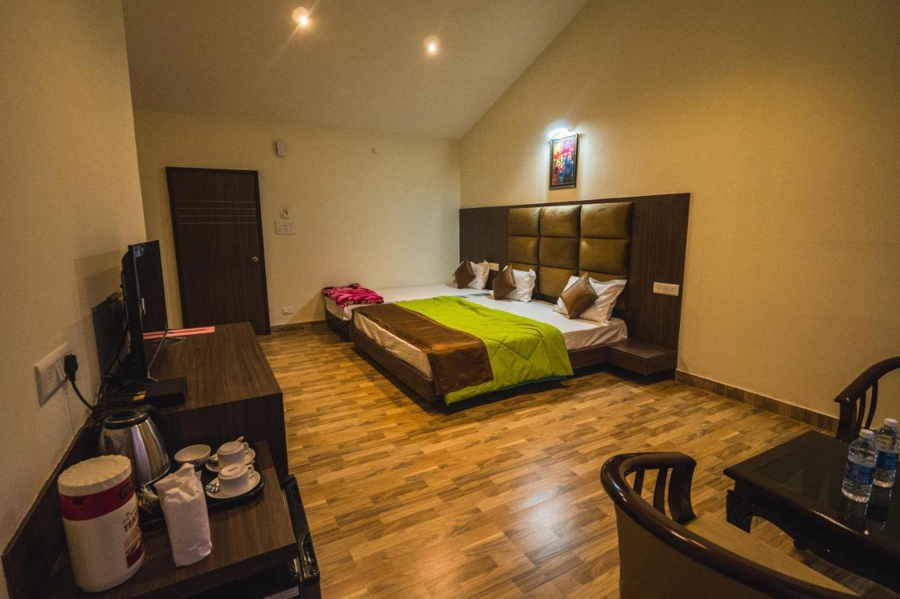 La Vita Nuova Resort Shaugaon Exterior foto