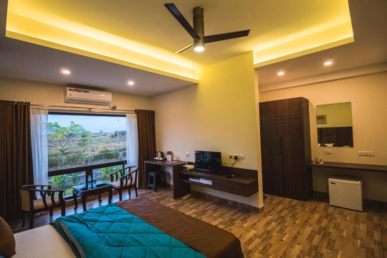 La Vita Nuova Resort Shaugaon Exterior foto